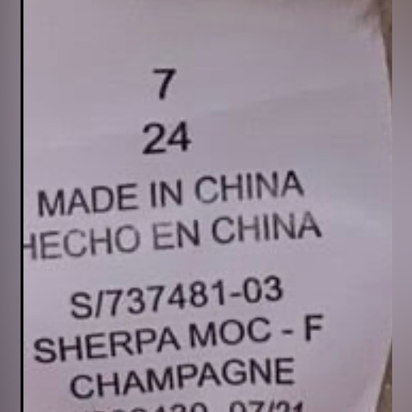 Old Navy Slippers Size 7 - Picture 9 of 10